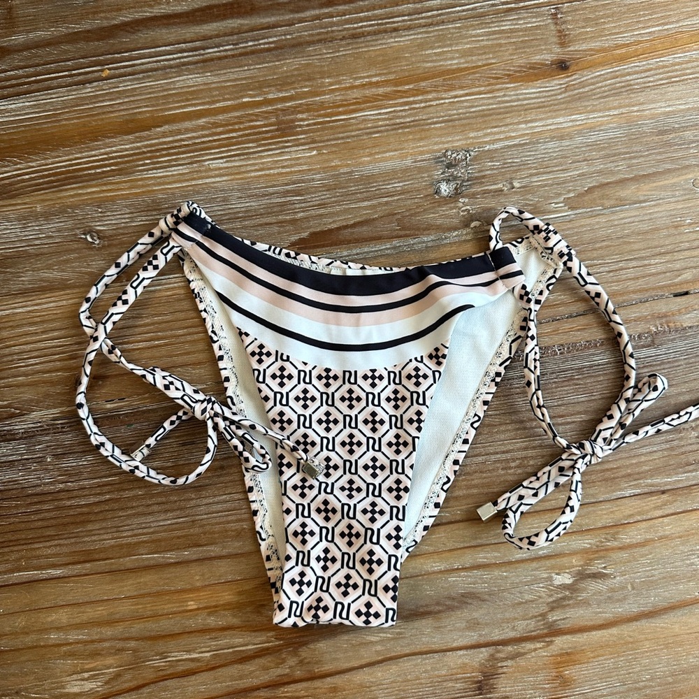 Chic Black and White Patterned Bikini Bottom